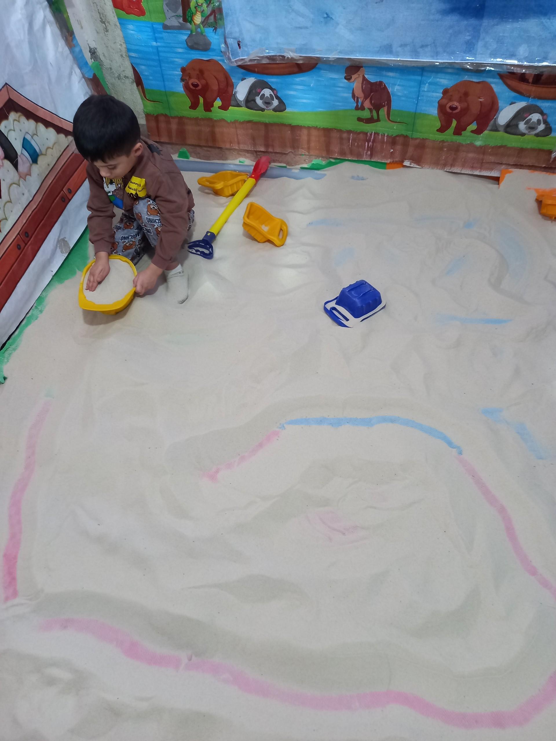 عکس خانه بازی کودک برکه