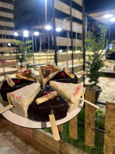عکس آبمیوه و بستنی ژلاتو