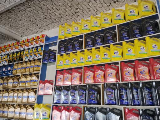 عکس تعویض روغن و اتوسرویس فدک