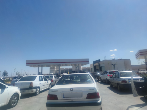 عکس پمپ بنزین وادی