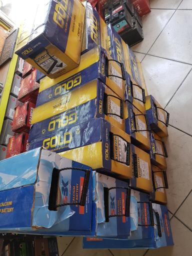 عکس پخش باطری محمدیان