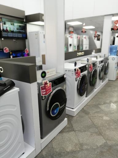 عکس فروشگاه لوازم خانگی دوو 