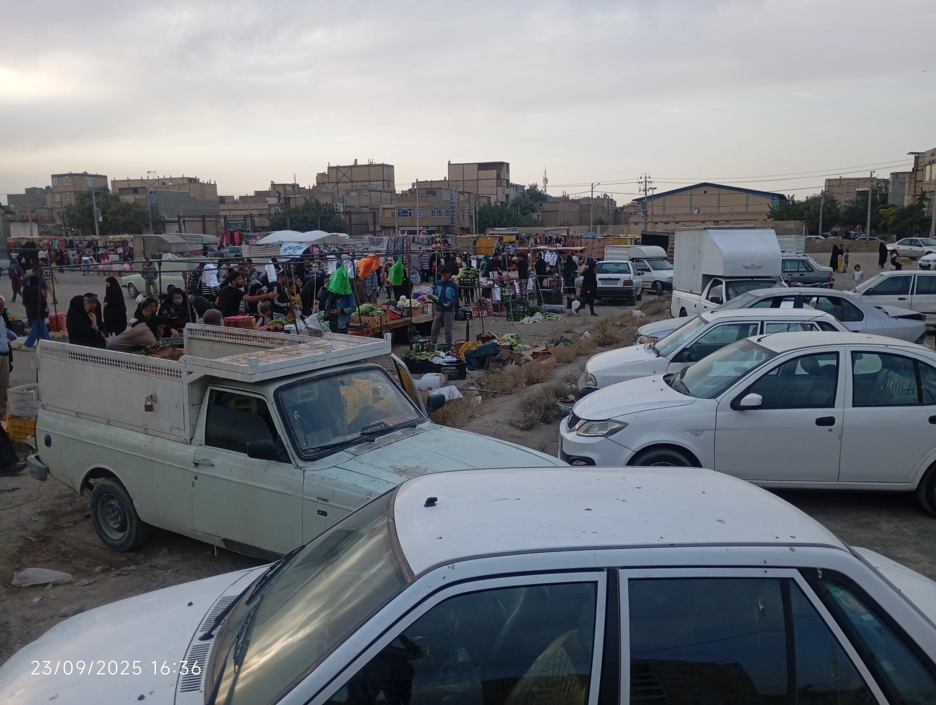 عکس سه شنبه بازار