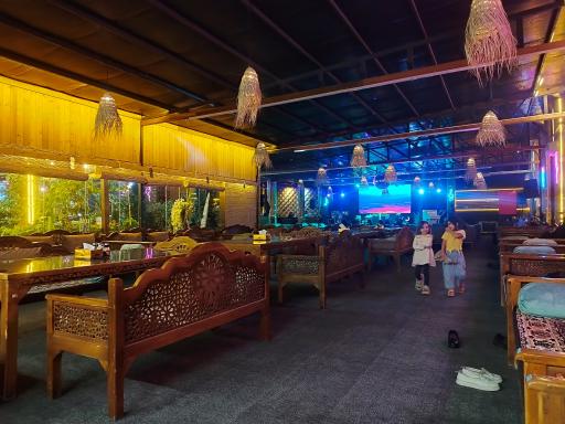 عکس کافه رستوران شایلی لند