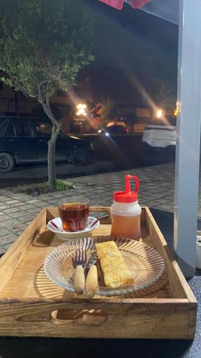 عکس کافه خیابانی چای چی